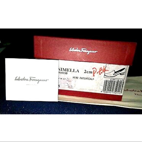 Ferragamo 🛑HOLD🛑Patent Leather Loafers Flats 8 Shoes - Picture 3 of 6